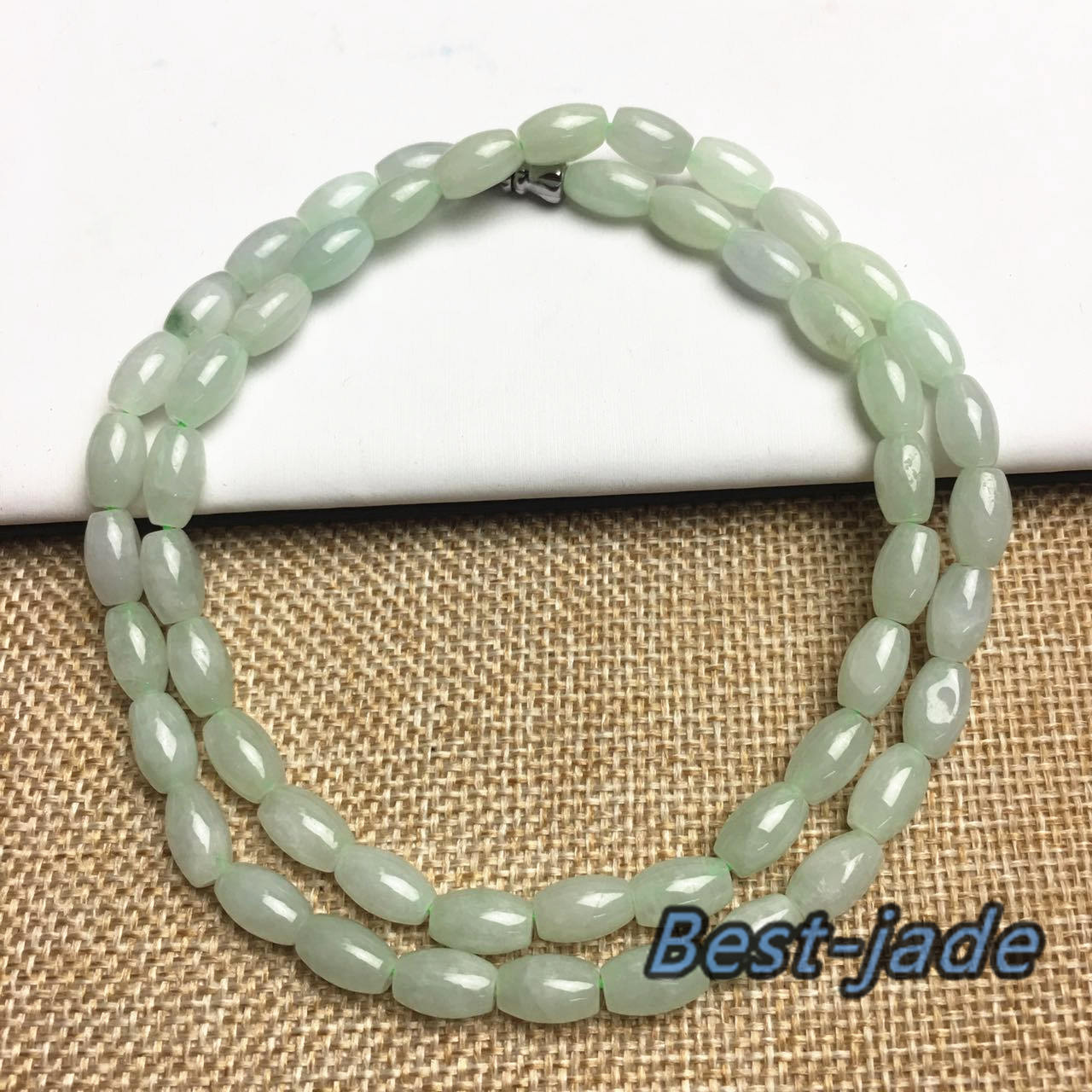 Zertifizierte natürliche Jade der Klasse A und handgeschnitzte Halskette Mädchenkette Jadeit Runde Perle Größe: 6*9 mm Grüner Edelstein aus Burma