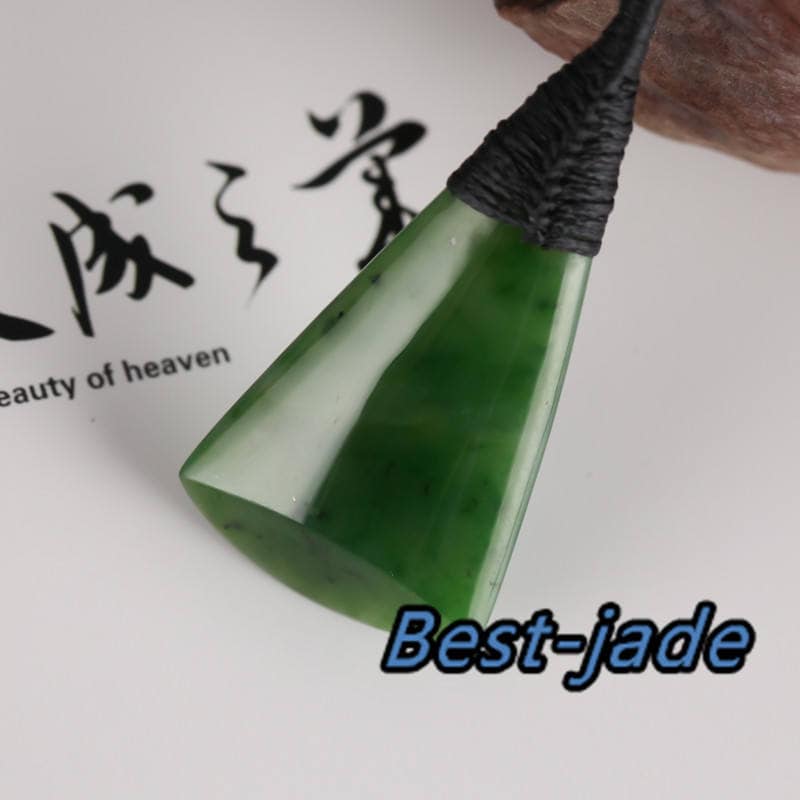 Green Nephrite Jade Hei Toki Pendant Necklace NZ NEW ZEALAND Maori Style Greenstone Pounamu With black string