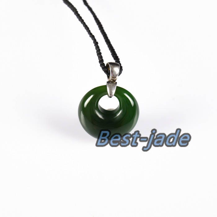 Apfelgrüne Hei Toki-Anhänger-Halskette, Neuseeland, Neuseeland, Maori-Stil, Grünstein, Nephrit-Jade, Pounamu, mit schwarzer Schnur, Bc-Jaspis, kanadische Jade