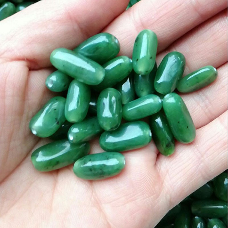 10 Stück natürliche kanadische Jade Nephrit Blume Grünstein Pounamu Perlen Perle Maori Stil neuseeländische Jade