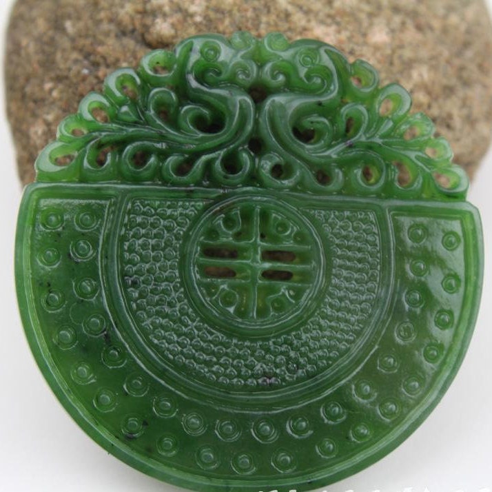 Vintage Dragon Green Nephrite Hollow Pendant NZ Greenstone jasper Pounamu BC Canadian jade Gemstones grüner Beads Chinese Lady Necklace