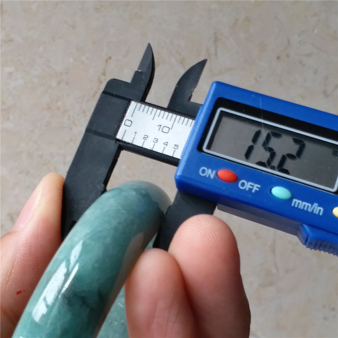 55.4mm Light green Grade A jade Natural Jade Hand carved Bangle Bracelet Lady Chain Jadeite Type A stone armreife Джейд браслеты 翡翠手镯