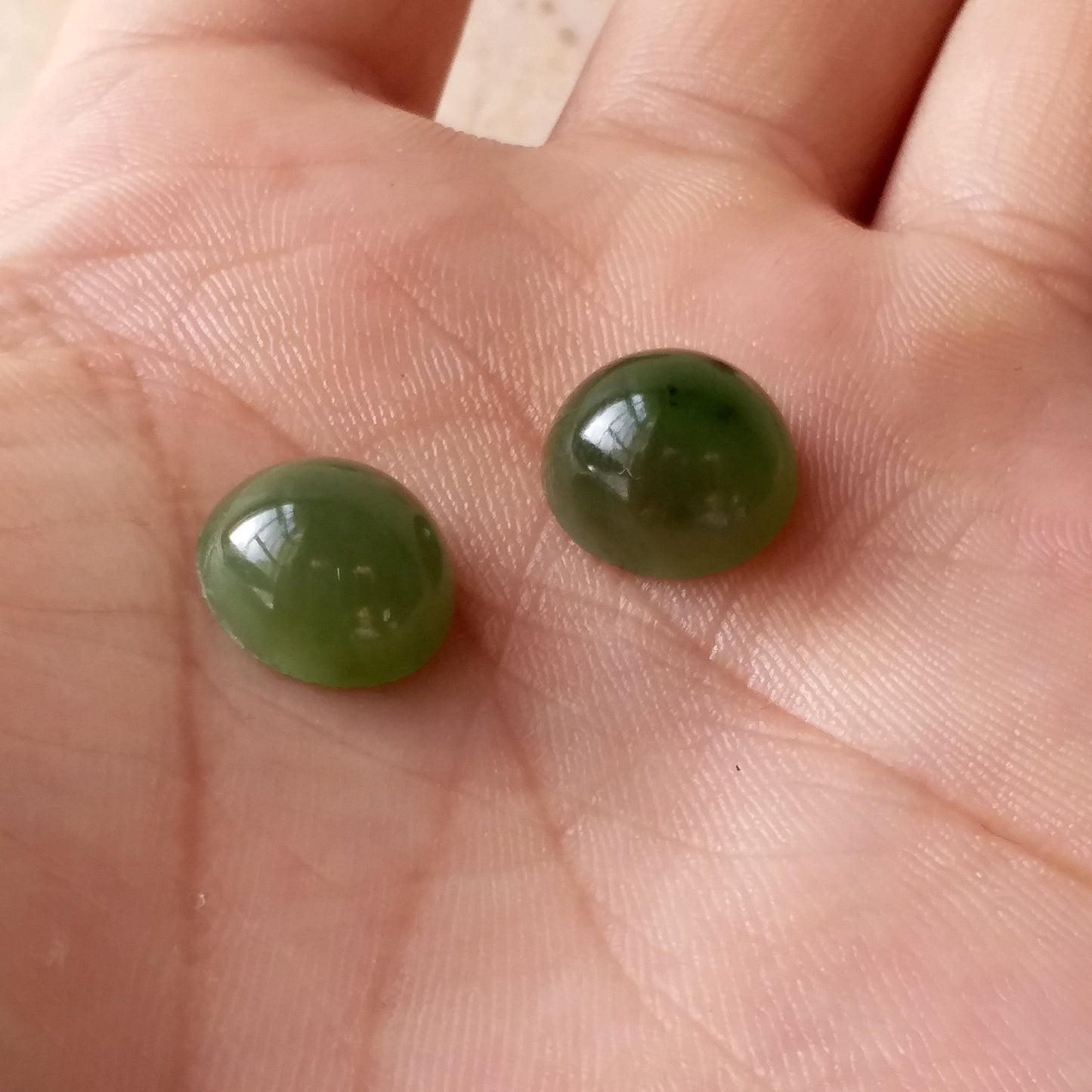 10 Stück 12*12mm Rund Cab Cabochon Natürliche kanadische Jade Nephrit Blume Grünstein Pounamu Perlen Perle Maori Stil NZ Jade BC