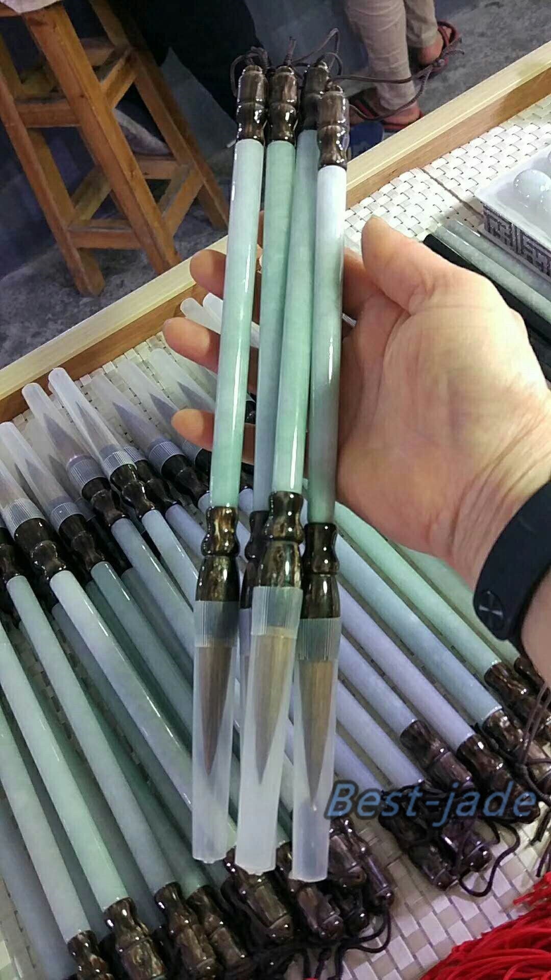 Grüner Jadeit, natürlicher Burma-Jade-Eis, Güteklasse A, handgeschnitzter chinesischer Kalligraphie-Pinselstift
