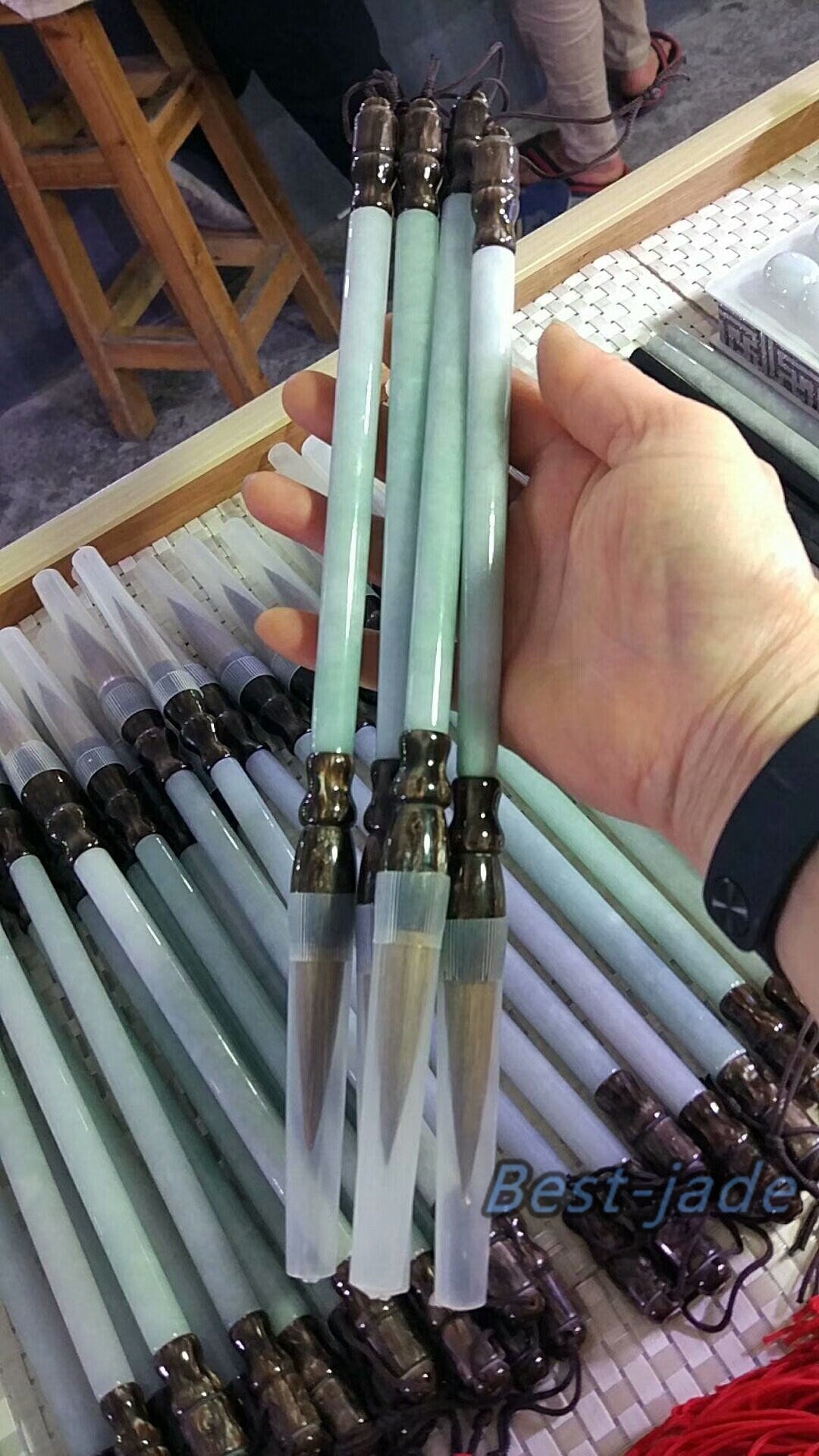 Grüner Jadeit, natürlicher Burma-Jade-Eis, Güteklasse A, handgeschnitzter chinesischer Kalligraphie-Pinselstift