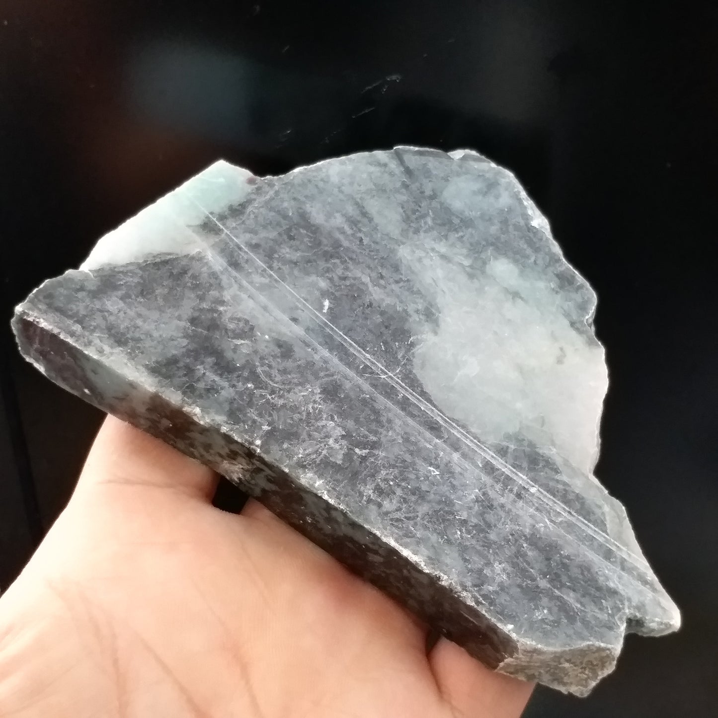 433g Natürliche unregelmäßige Form Schnee-Jadeit Rohstein Burma Jade-Vorform der Güteklasse A Rauer Jade-Burma-Stein Grüne Jade Eis-Jadeit 14