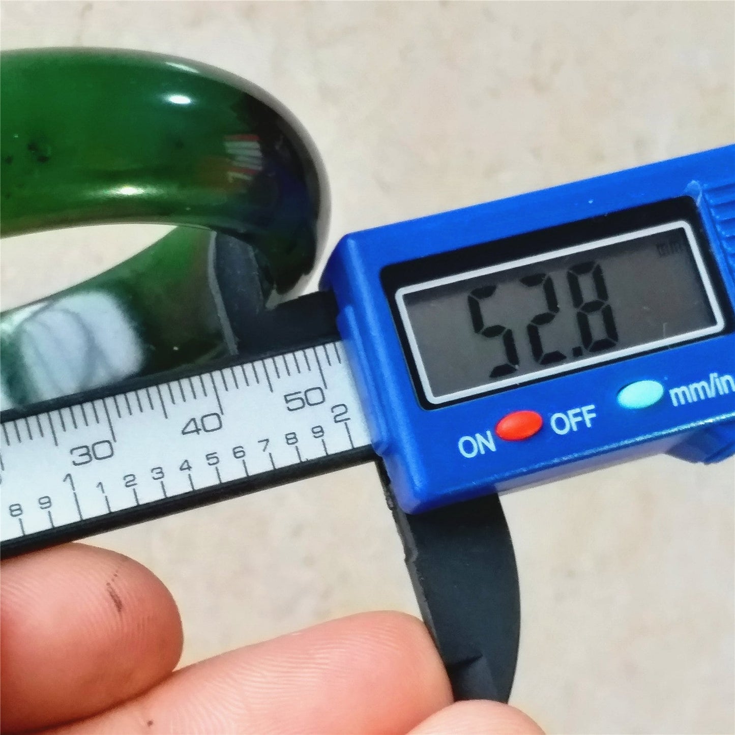 52.8mm Grade A Nephrite Round bangle Natural Green stone Canadian Jade Bracelet Pounamu Nephrite Jade lady Canadian Jasper BC Greenstone 02