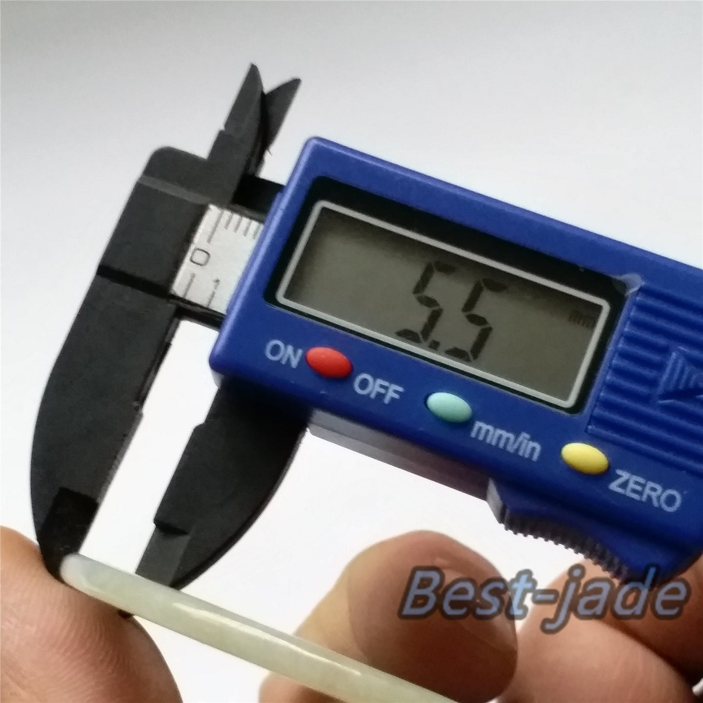 56,1 mm dünnes Band aus Jade der Güteklasse A, runder Armreif, natürlicher Burma-Jadeit, grünes Armband, Damen- und Mädchenkette, ICE-Handarmband vom Typ A. 翡翠 A货 手镯