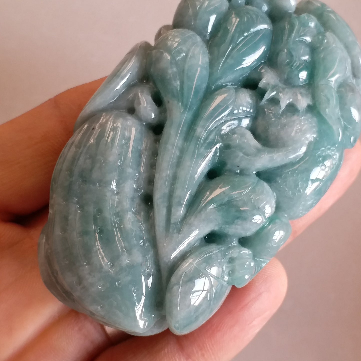 Natural Green Pixiu Hand held Massage Jadeite Hand craved Natural Burma Jade BEADS Anhänger Gemstone Hanging A stone