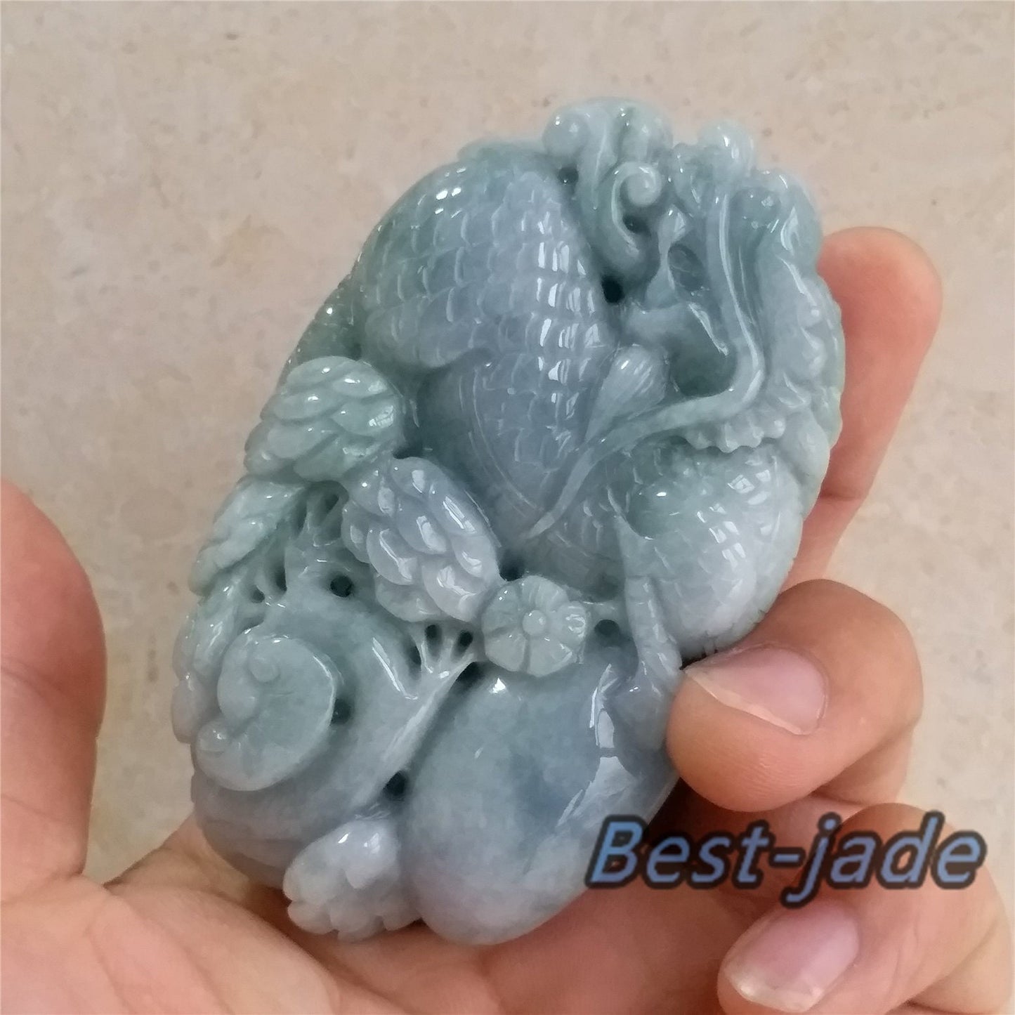 Natural Dragon Hand held Massage Jadeite Hand craved Natural Burma Jade BEADS Anhänger Gemstone Hanging A stone