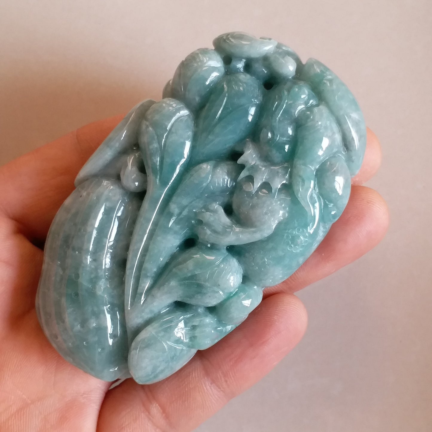 Natural Green Pixiu Hand held Massage Jadeite Hand craved Natural Burma Jade BEADS Anhänger Gemstone Hanging A stone