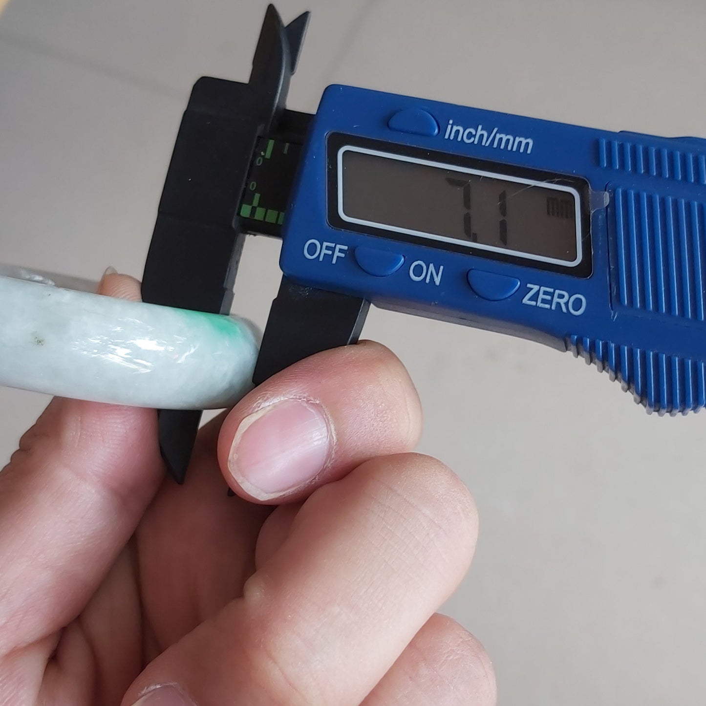 52.7mm Grade A Jade Natural green Round bangle Myanmar jadeite Lady Bracelet Ice green Type A stone small hand female bangle 翡翠飘花手镯