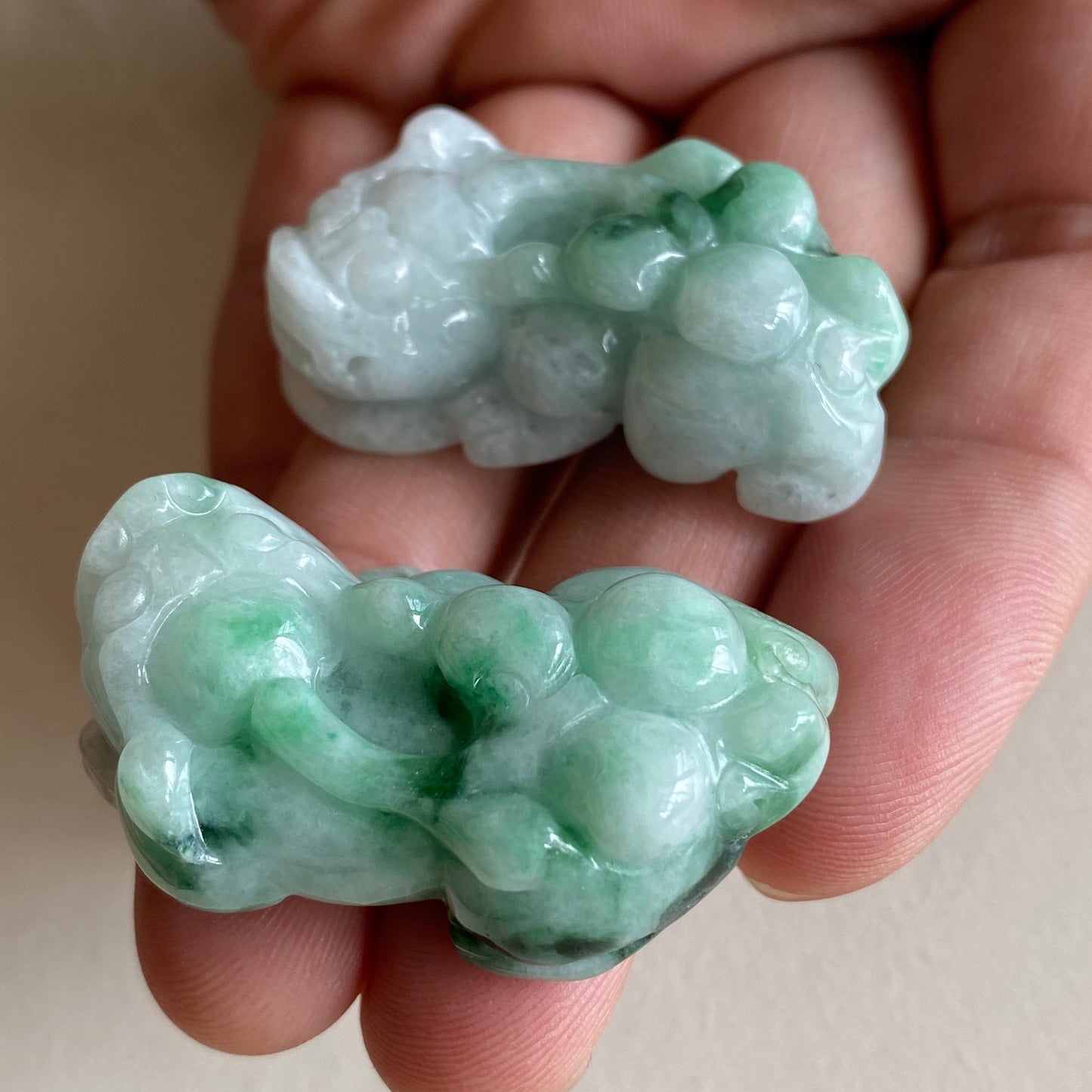 1Pair Vintage Pixiu Grade A Jadeite Natural Green Burma jade pendant BEADS jadeit Ruyi Type A stone 天然辣色翡翠A货 貔貅 10196