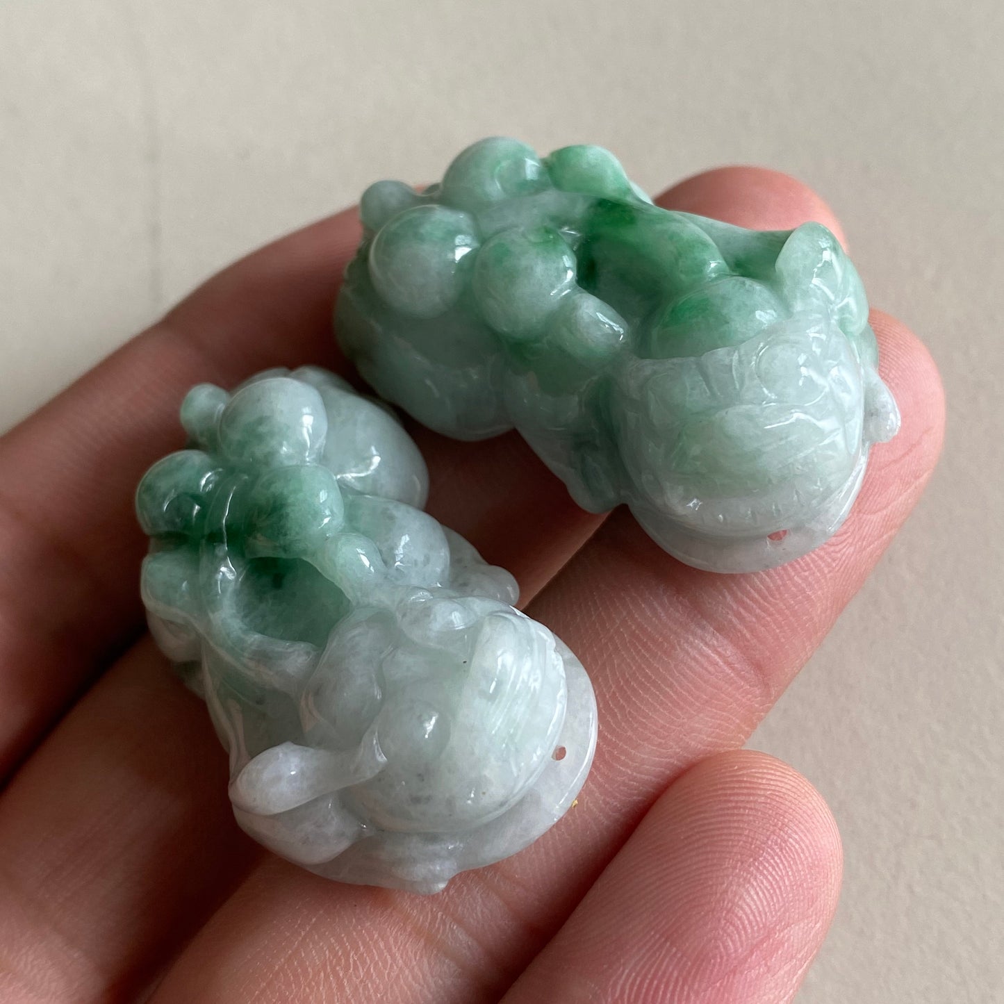 1Pair Vintage Pixiu Grade A Jadeite Natural Green Burma jade pendant BEADS jadeit Ruyi Type A stone 天然辣色翡翠A货 貔貅 10196