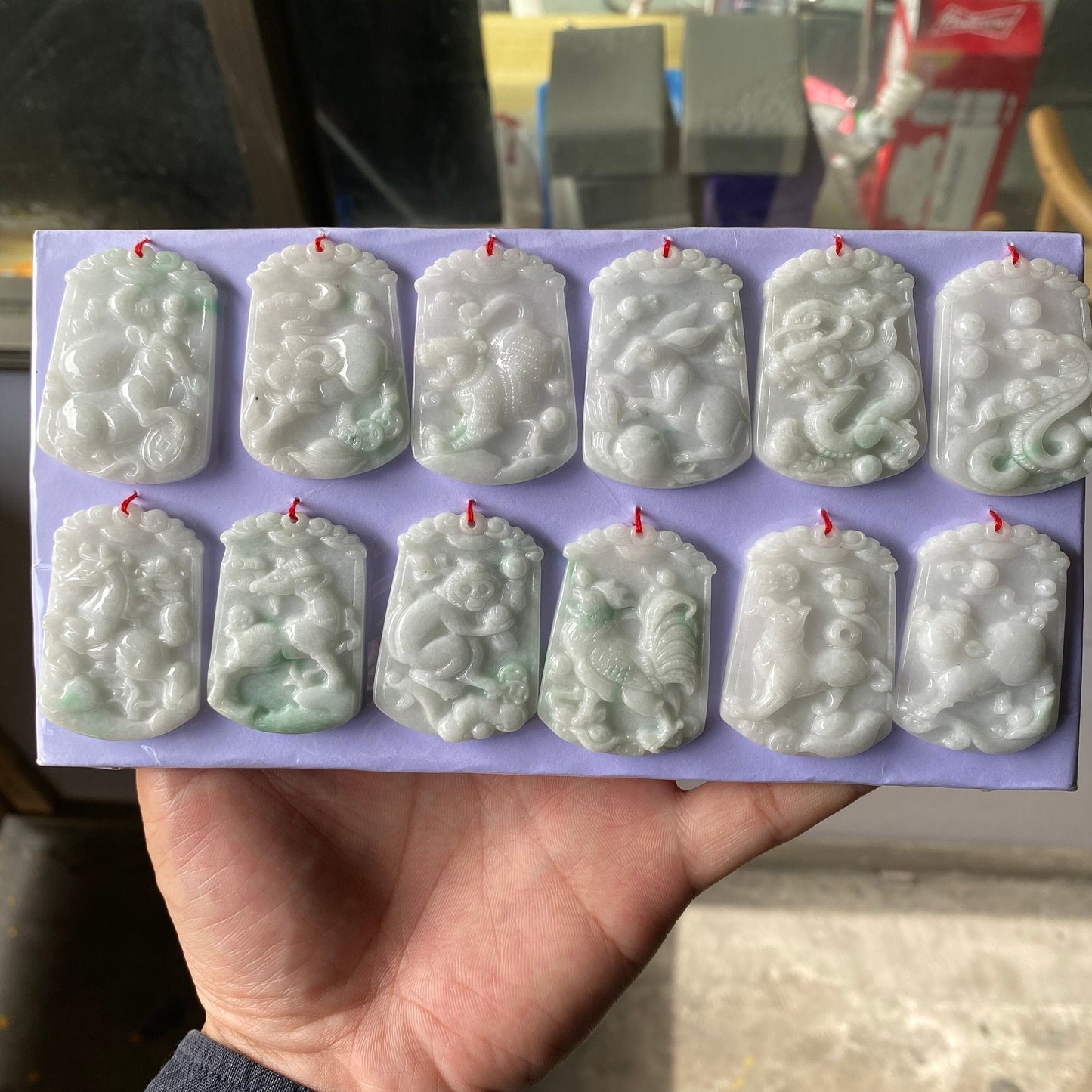 1 Stück natürliche Burma Jade chinesische Zwölf Sternzeichen grün handgemachte natürliche Grade A Jadeit Anhänger Halskette Drache OX RAT Pferd Hahn Tiger Ziege