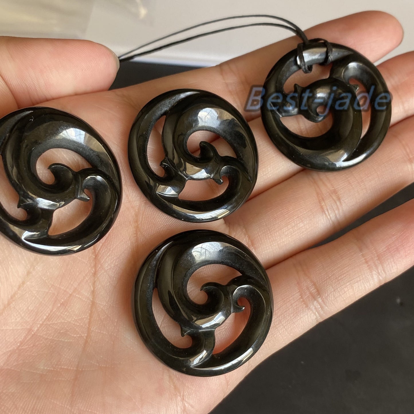 Vintage Runder Haken Natürlicher Australischer Schwarzer Nephrit Jade Anhänger Maori Stil NZ Greenstone Pounamu Echter Jaspis Schmuck Halskette