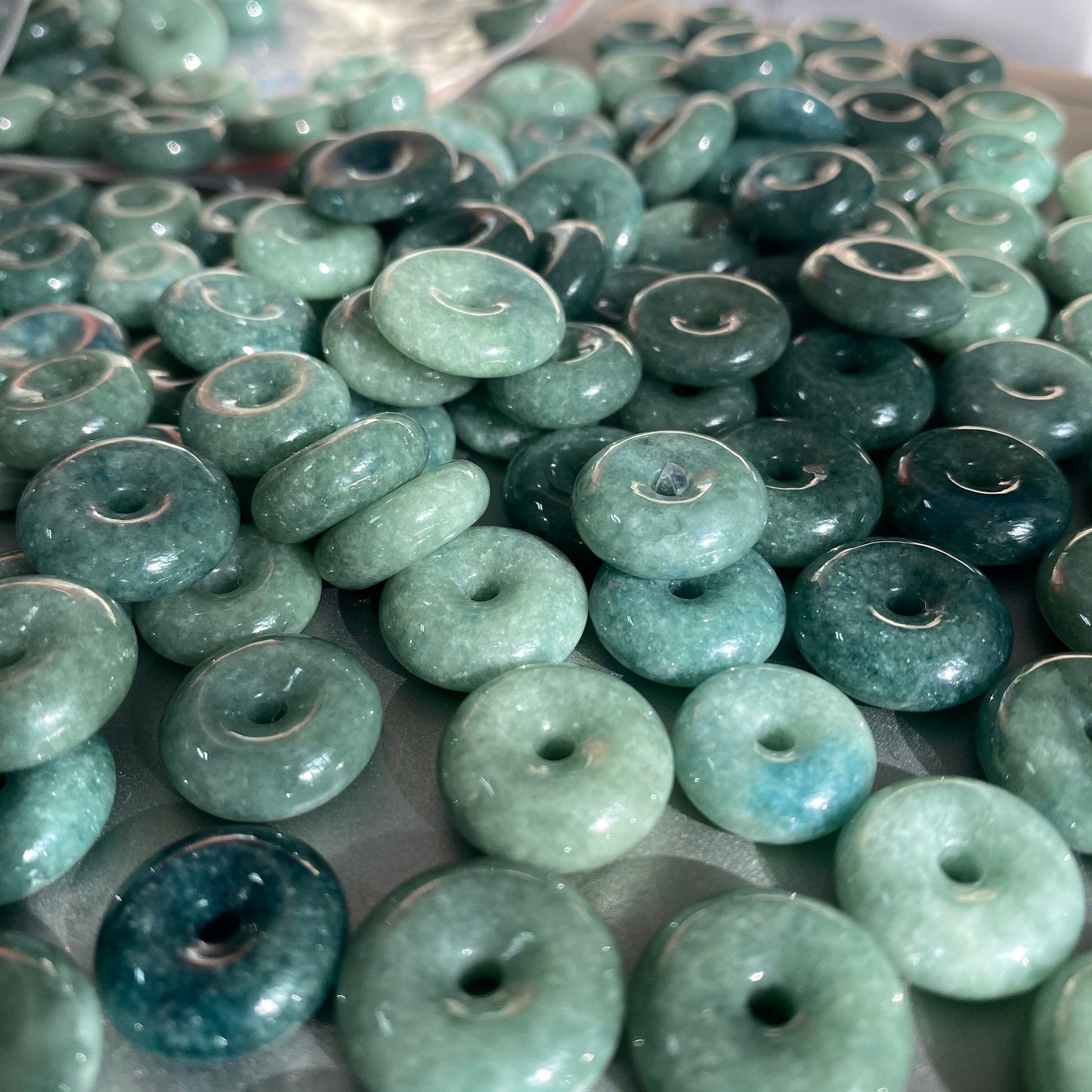 Donut-Jadeit, natürlicher grüner Jade der Güteklasse A, ICE-Jadeit, runde Perlen, Donut-Baby-Anhänger, Halskette, Ohrringe, Burma, Myanmar, Jadeit, A货