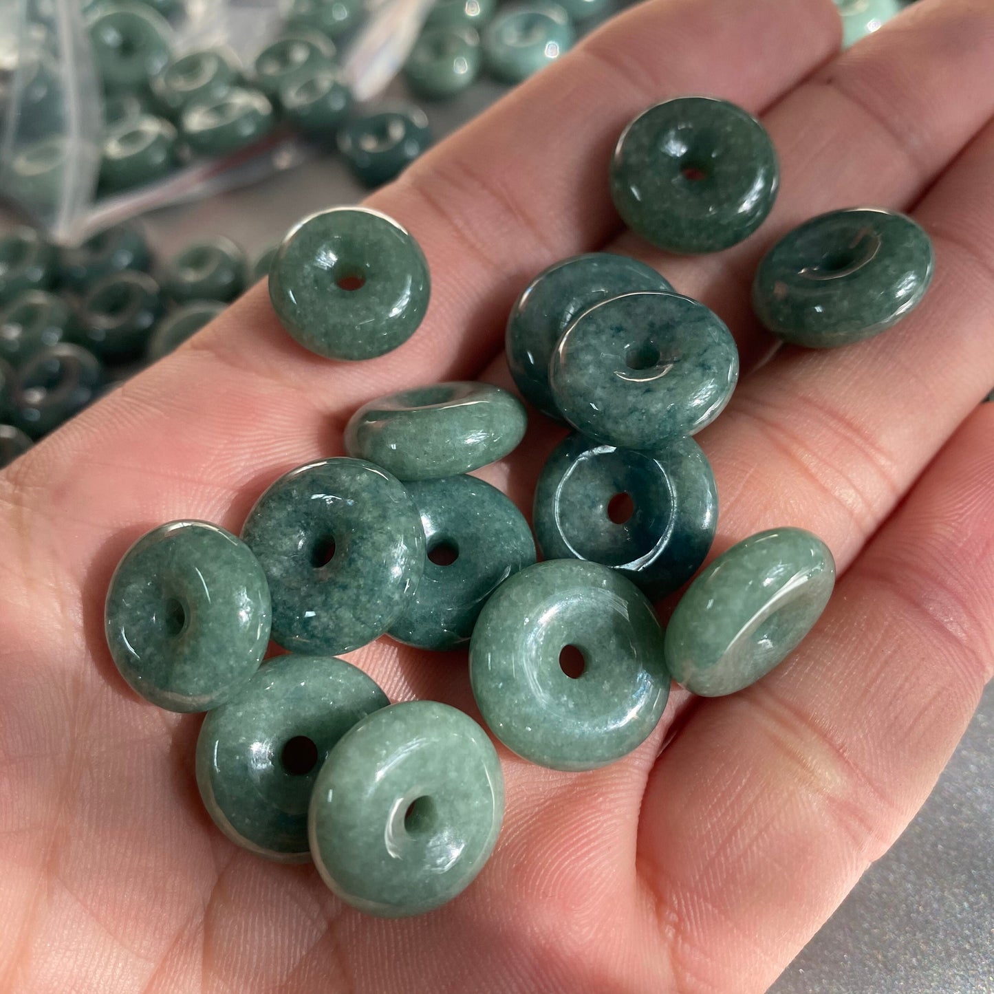 Donut-Jadeit, natürlicher grüner Jade der Güteklasse A, ICE-Jadeit, runde Perlen, Donut-Baby-Anhänger, Halskette, Ohrringe, Burma, Myanmar, Jadeit, A货