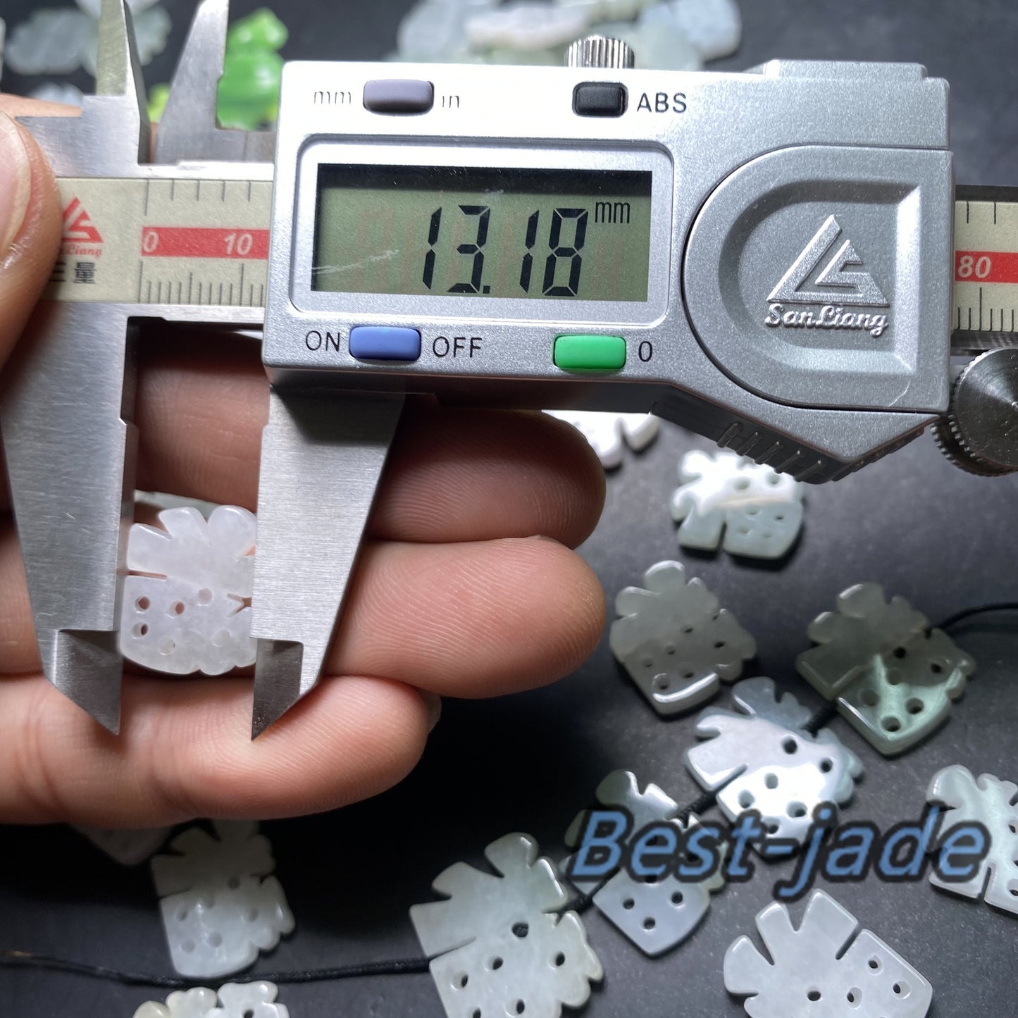Fu-Form Grade A Jade Burma Jadeit Perlen Perle Muschelperle Typ A Jade Ice Myanmar Jadeit Conch Anhänger DIY Halskette Ohrringe 双喜临门