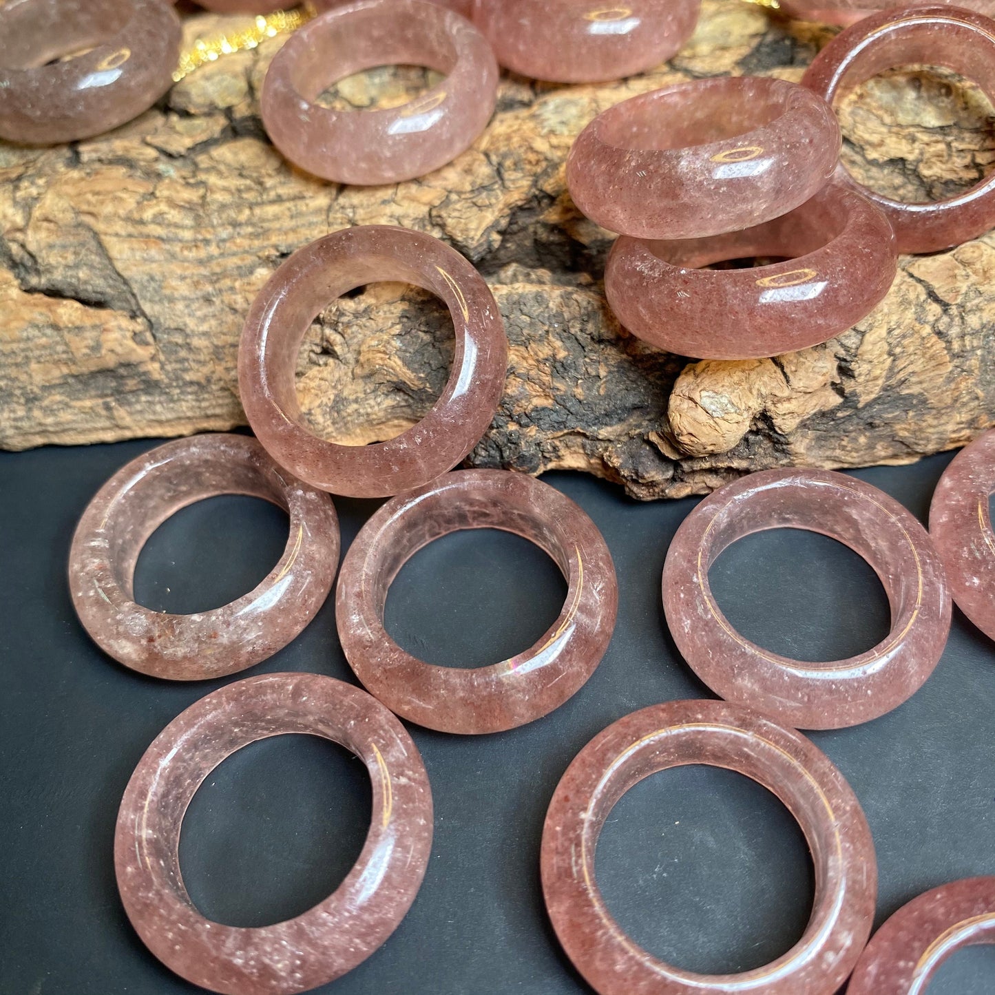 Großhandel US-Größe 4-12 Natürlicher Rosen-Erdbeerquarz-Ring rosa Kristall-Fingerbandring klarer massiver Quarzstein Dame Edelstein Jade Geschenk