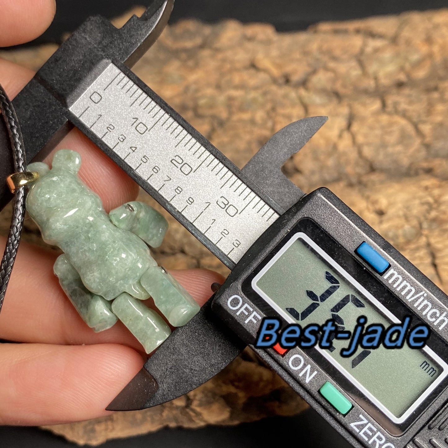 Beweglicher Bär Anhänger Natur Grün Grade A Jade Burma Jadeit 3D Cartoon Ohrringe Myanmar Jade Anhänger Halskette Jade Geschenk