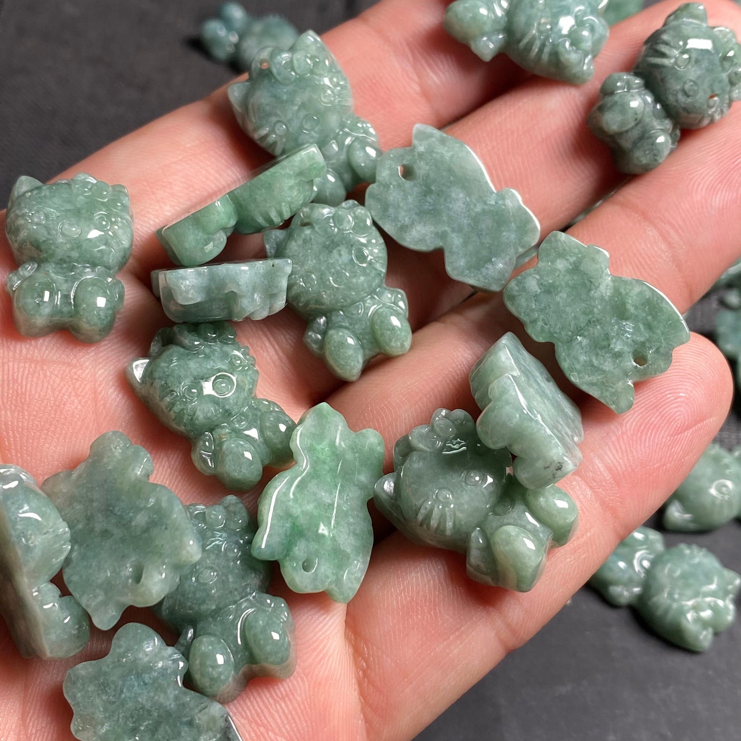 4 Farben Naturgut Grün Grade A Jade Hello Cute Kitty Cat Anhänger Natur Grau Jade ICE Burma Jadeit Cartoon Perlen Ohrringe Tropfen Geschenk