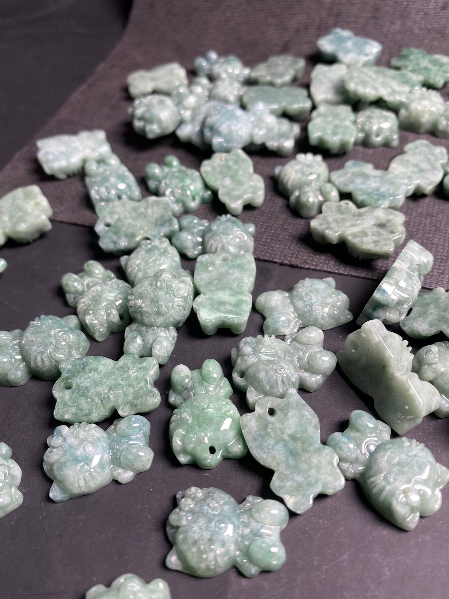 4 Farben Naturgut Grün Grade A Jade Hello Cute Kitty Cat Anhänger Natur Grau Jade ICE Burma Jadeit Cartoon Perlen Ohrringe Tropfen Geschenk