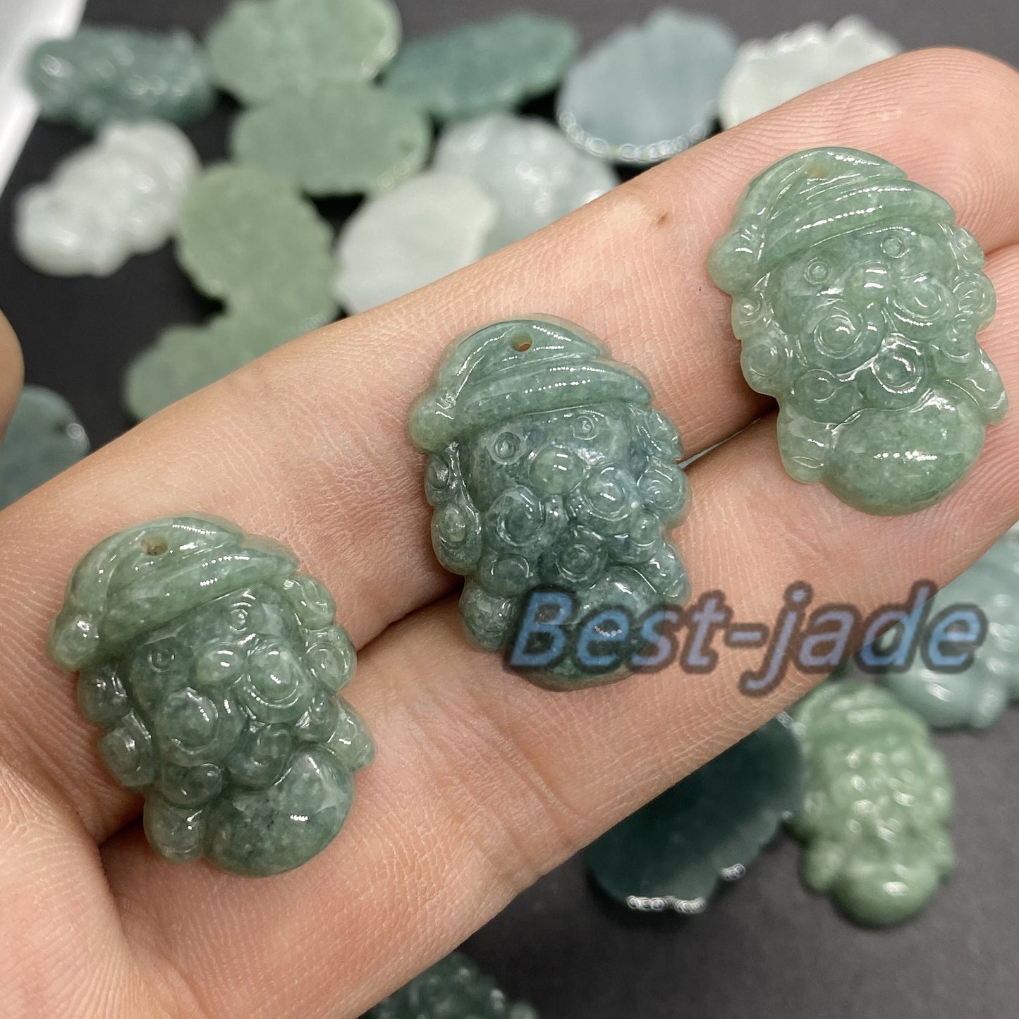 3 Farben Süßer Weihnachtsmann Anhänger Natur Grün Grade A Jade Burma Jadeit Cartoon Perlenohrringe blaue Jade Weihnachtsgeschenk Jade Geschenk
