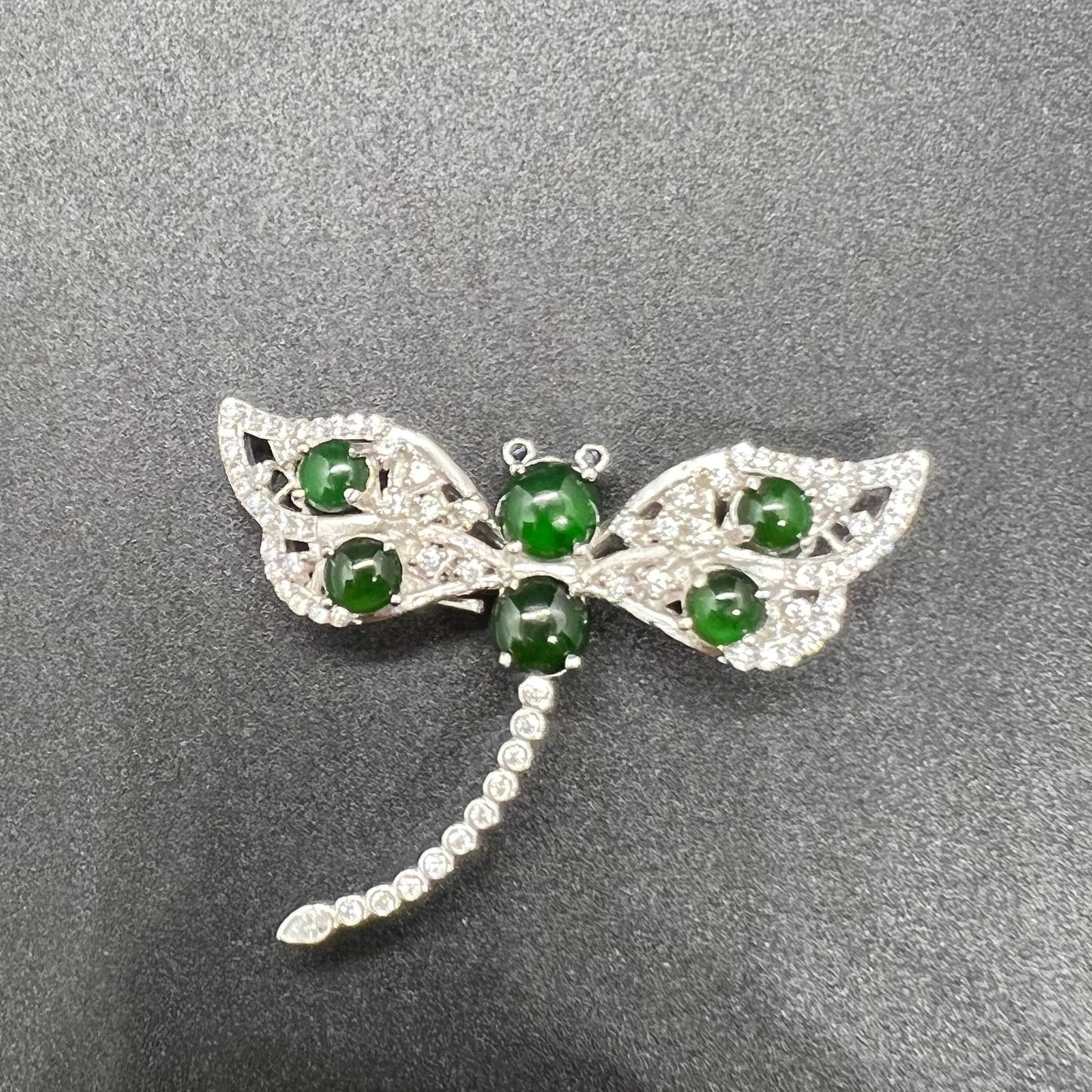 Pfauenbrosche aus natürlichem Jadeit, transparente Jade mit S925-Klammer, Burma-Jade, Güteklasse A, lose Perlen, Brustnadel, Schmuckgeschenk für Sie