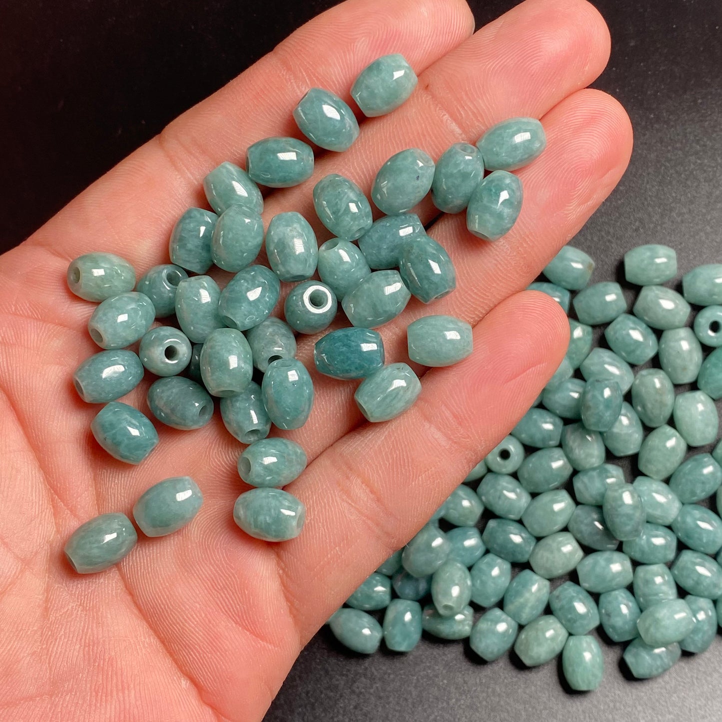 Natürlicher 9,5 mm ovaler guatemaltekischer Jadeit, helltransluzent, blau, Güteklasse A, DIY-Ohrringe, Perlen, Guatemala-Jade-Anhängerperle