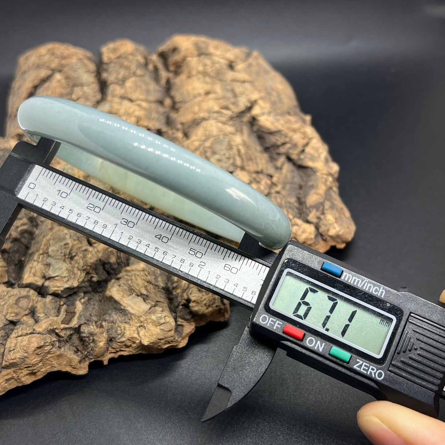 Huge 67.1mm Grade A Jade Natural Blue green Big Round bangle Burma jadeite Lady Bracelet Type A stone small hand female bangle 翡翠飘花手镯