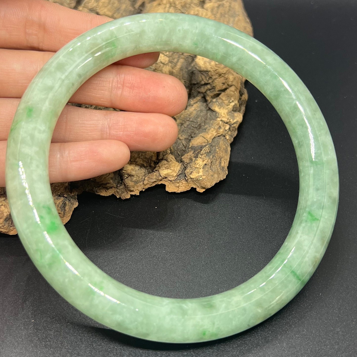 Huge 80.2mm Grade A Jade Natural green Big Round bangle Burma jadeite Lady Bracelet Type A stone small hand female bangle 翡翠飘花手镯