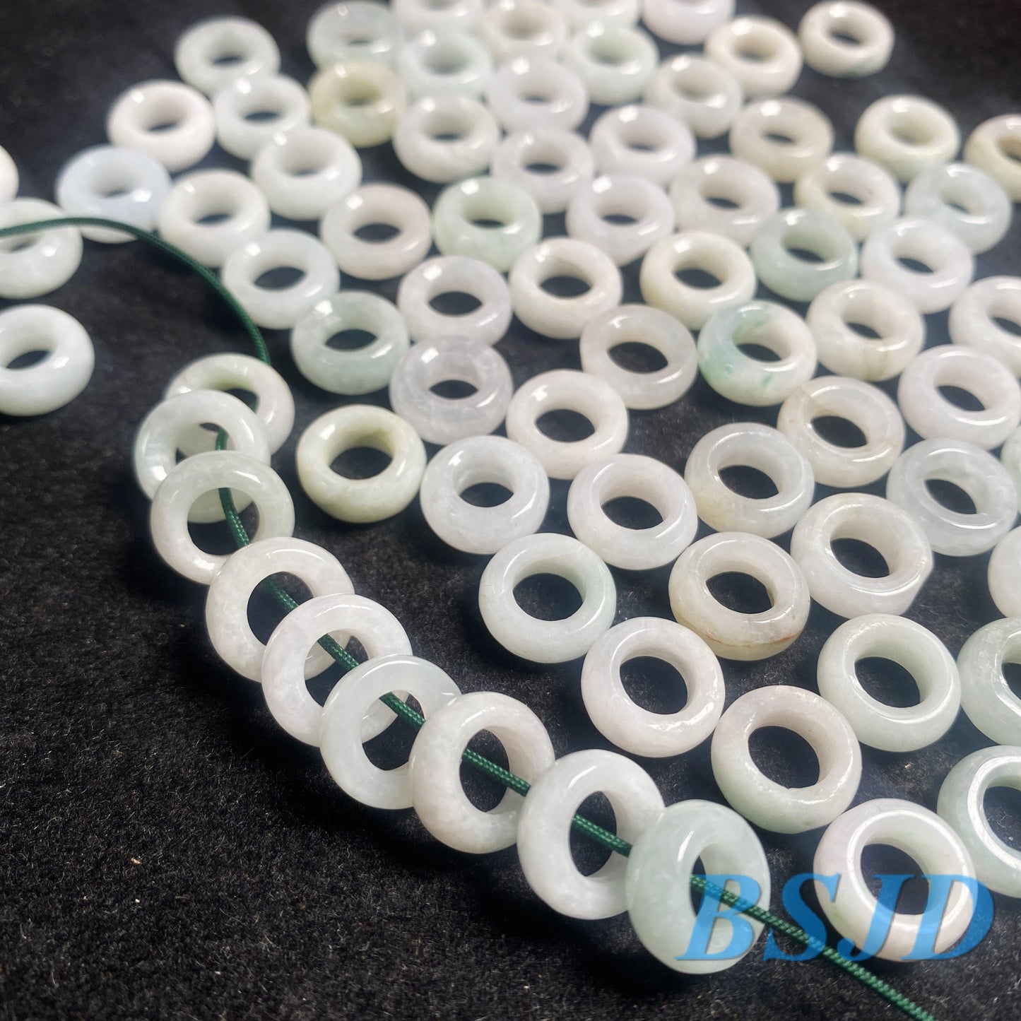 30 Stück Donut-Ring, natürliche grüne Jade der Güteklasse A, runde Perlen, Kind, Baby, DIY-Ohrringe, Burma, Myanmar, Jadeit, Donut-Schmuck