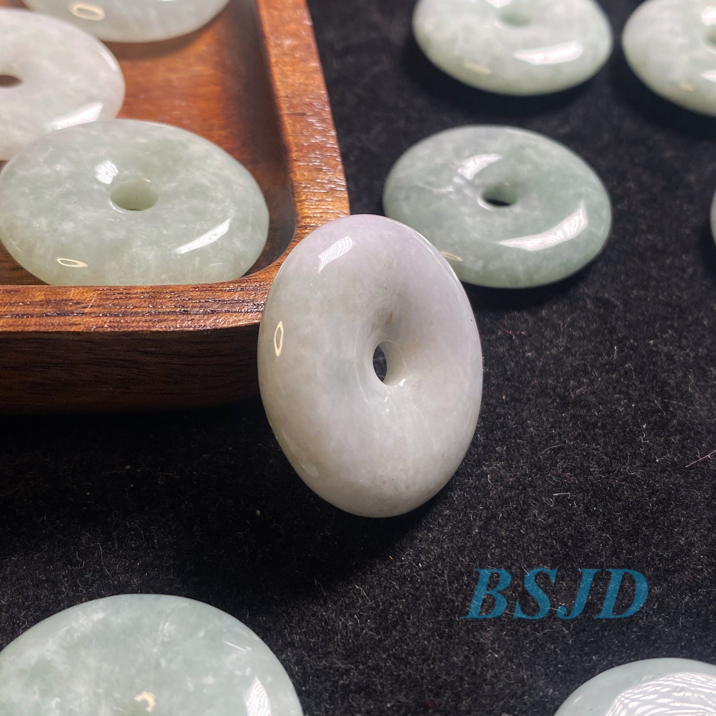 10PCS Grade A Jade Lucky Disc Donut pendant Natural Green Jade ICE Jadeite Burma Flat Round doughnut Beads Chinese Carved Myanmar Anhänger