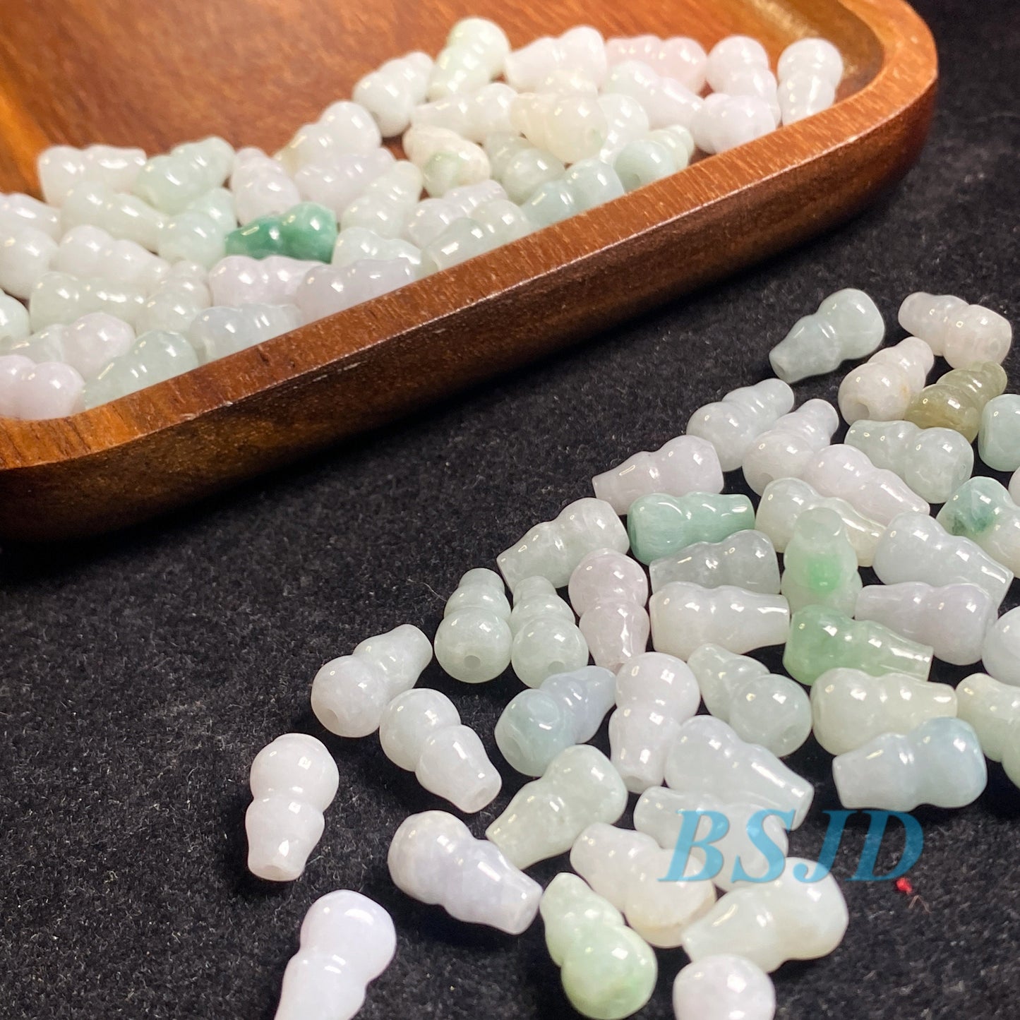 100 STÜCK (Großhandel) 6*9mm Cucurbit Form Grade A ICY Jade Burma Flache Rundheit Perlen Perle Chinesisch geschnitzt, Myanmar Jadeit grüne Jadeware