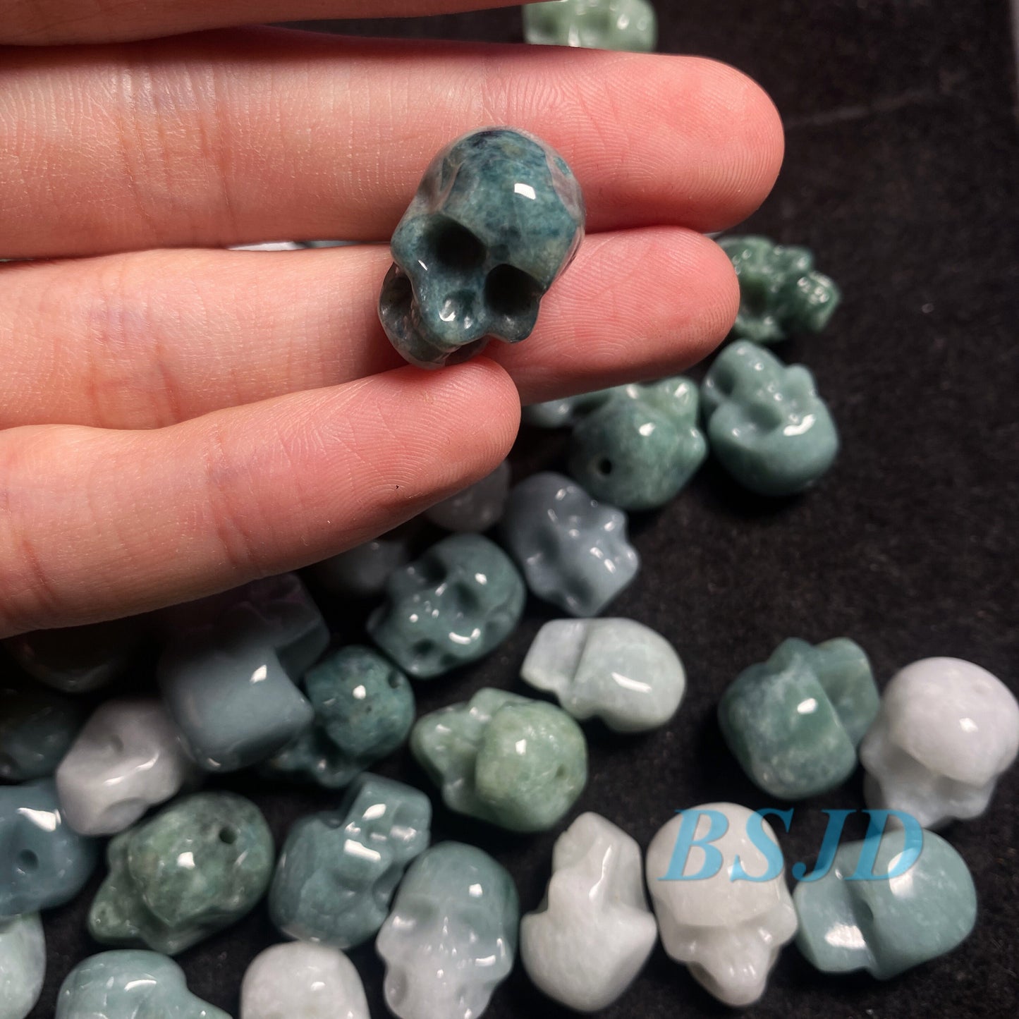 3Color Totenkopf Form Natürlicher Jadeit Grüner Jade Anhänger Blau Grade A Jade Perlen Burma Weiße Jade Lose Perle Halloween Geschenke Geschenk