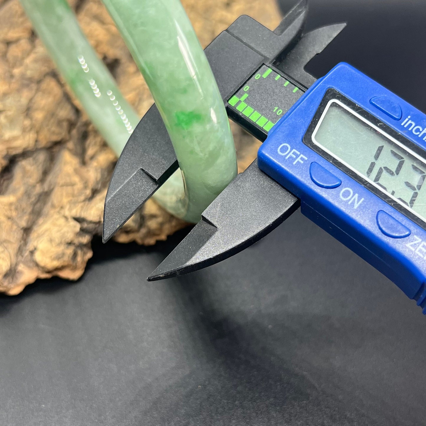 Huge 80.2mm Grade A Jade Natural green Big Round bangle Burma jadeite Lady Bracelet Type A stone small hand female bangle 翡翠飘花手镯