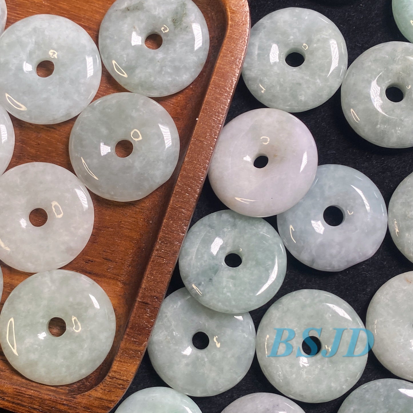 10PCS Grade A Jade Lucky Disc Donut pendant Natural Green Jade ICE Jadeite Burma Flat Round doughnut Beads Chinese Carved Myanmar Anhänger