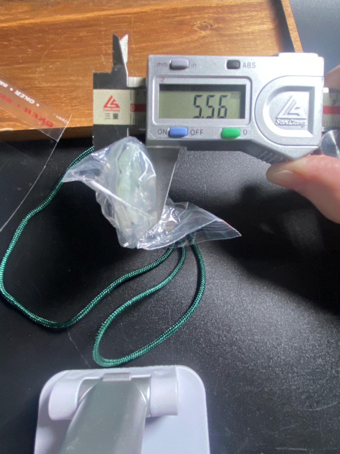Leaf Ice Glass JADE Hand craved Natural(Grade A)Green Jadeite Lady pendant necklace BEADS Anhänger Gemstone jadeit Hanging A stone