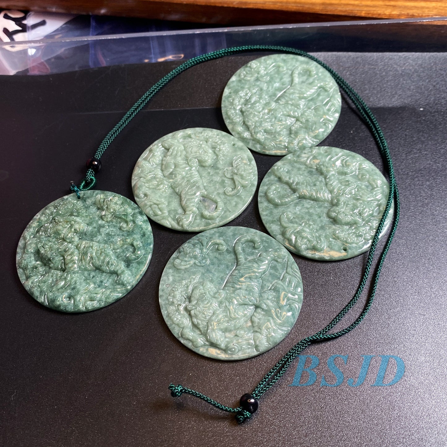 Adler Grade A Jade Burma Jadeit Perlen Tigergesicht Anhänger Typ A Jade Ice Myanmar Jadeit DIY Halskette Jade Geschenk Charms Ornament