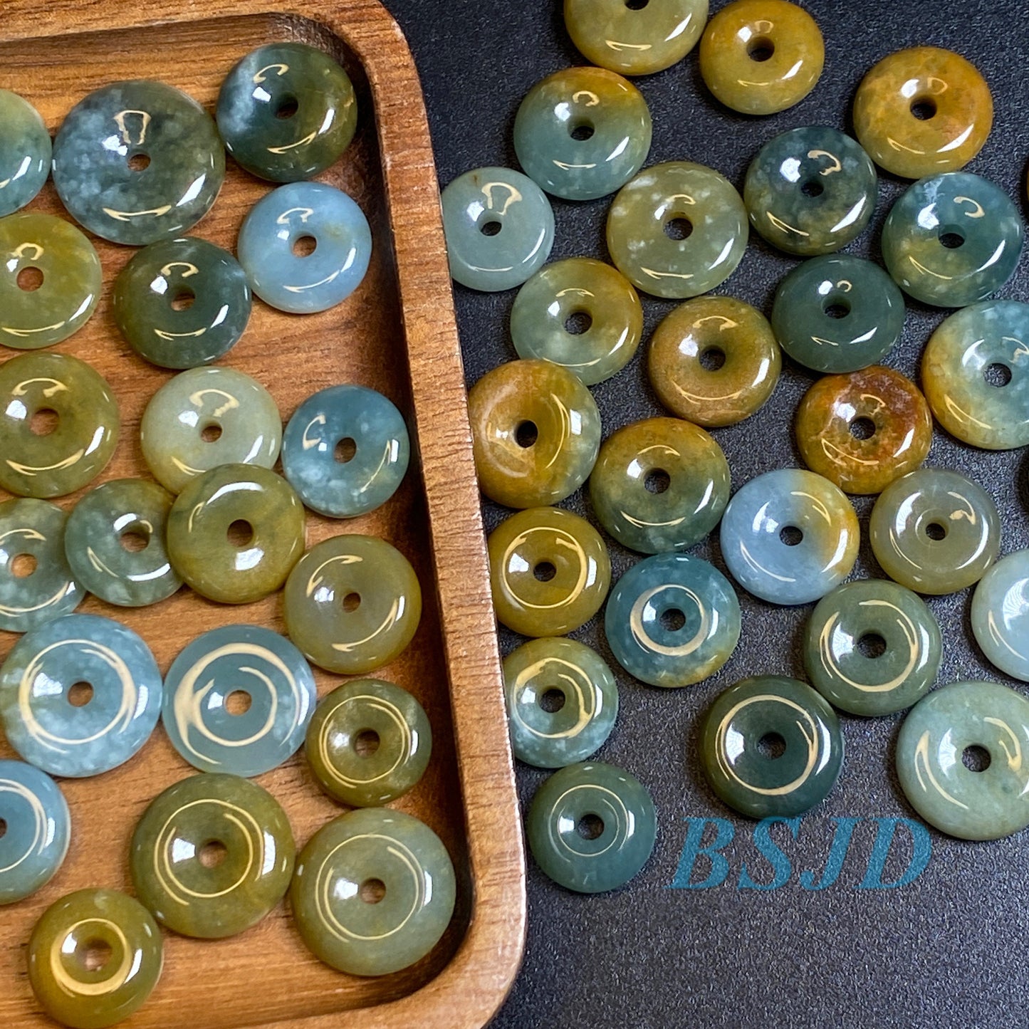 Natürlicher Schneeflocken-Gelbblauer guatemaltekischer Jadeit Hellblauer Jade-Donut-Anhänger der Güteklasse A, Ohrringe, Perlen aus Guatemala-Jade-Donut