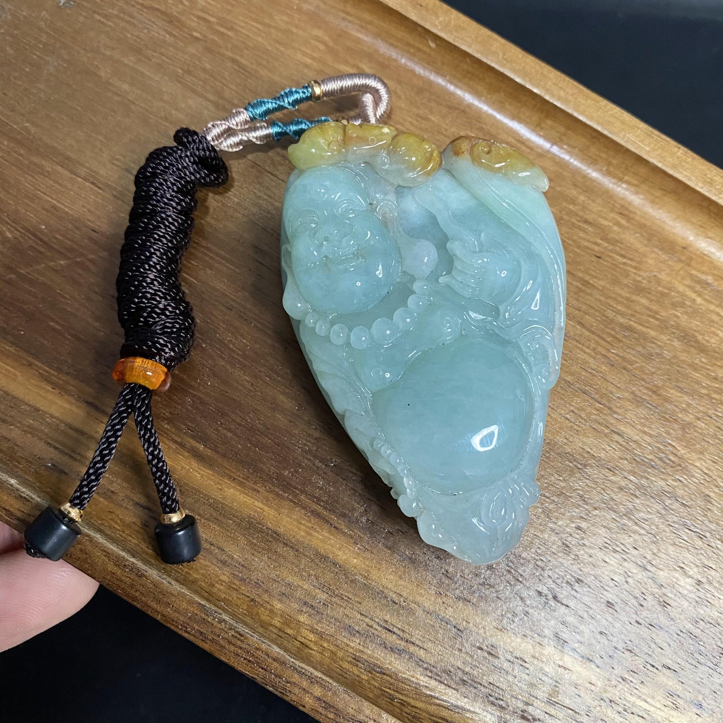 Natural Yellow Grade A jade Hand pieces Massage Hand craved Natural Green Jadeite BEADS Pendant Gemstone A stone
