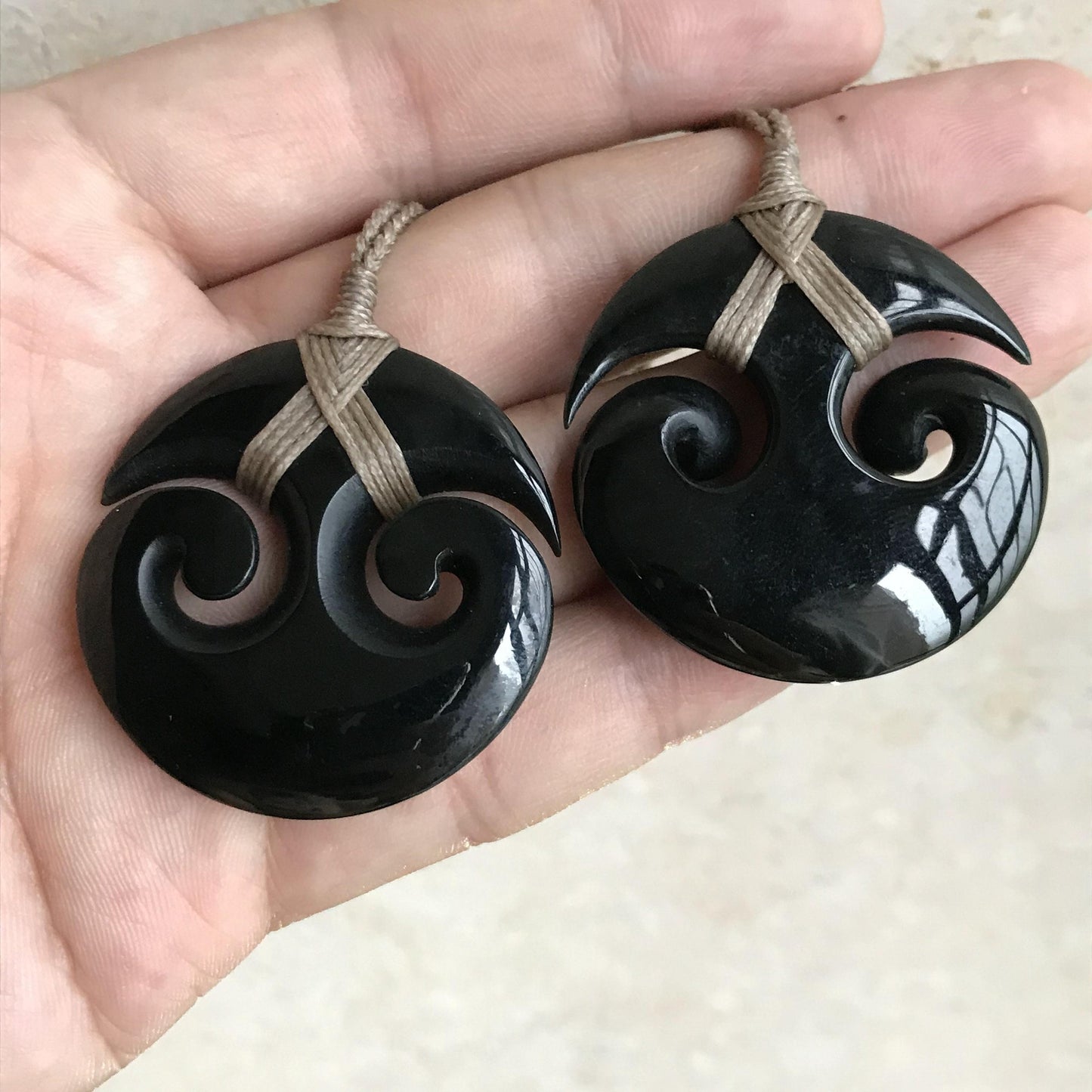 Custom-made Natural Australian Black Nephrite Jade shine polishing Pendant Maori Style Greenstone Pounamu Koru Aquaman Fish Hook Necklace