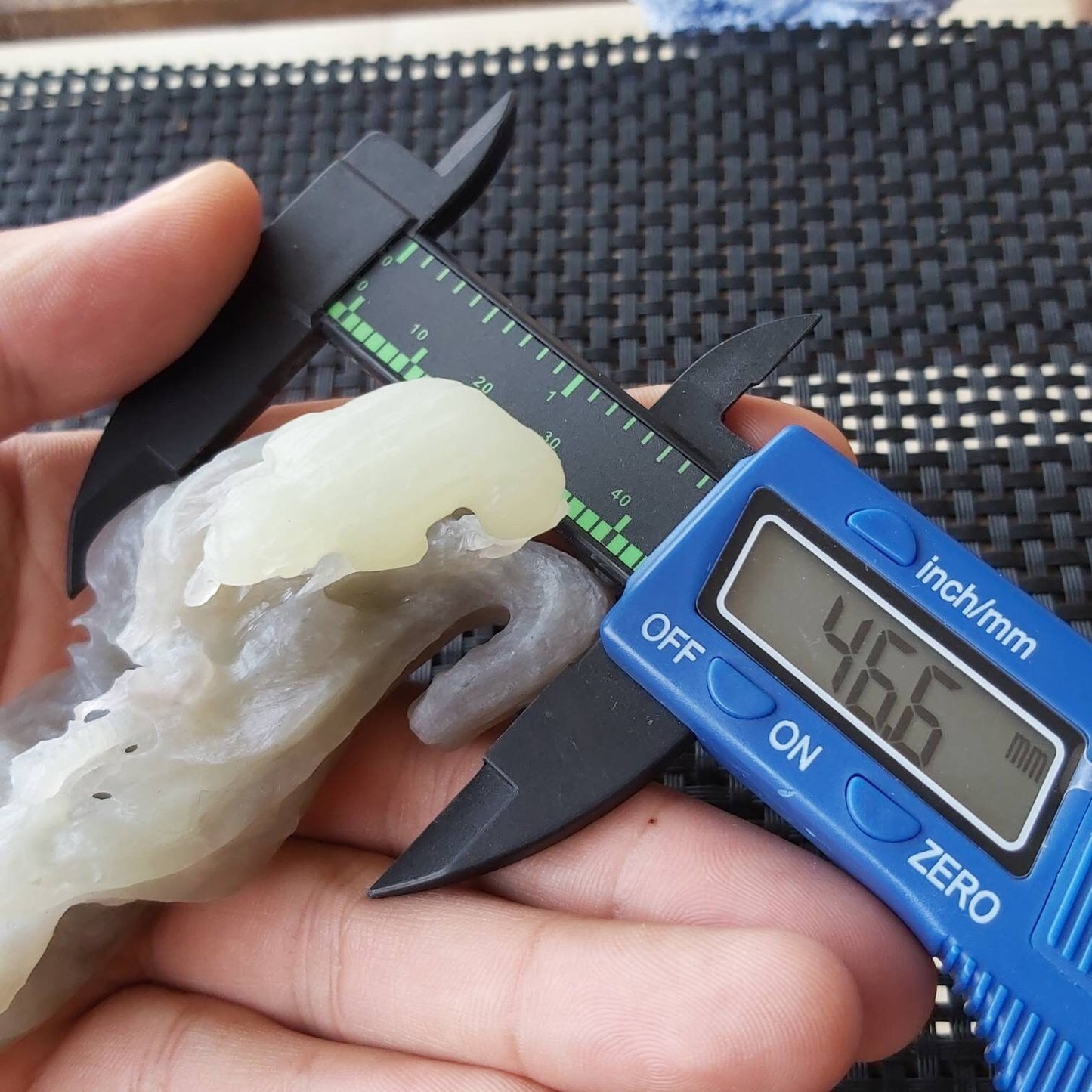 Frog hunt worm Decoration Natural white Jade nephrite Hand craved Exhibition Chinese Natural stone Hetian jade greenstone jasper exhibit