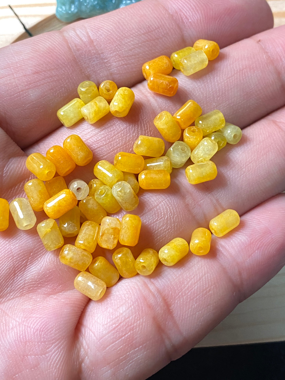 Gute Qualität 100PCS 5mm Grade A Jade Grün Gelb Jadeit Perlen Ball GRÜN WEIß DIY jadeit halskette ohrringe Kügelchen жемчуг капля geschenk