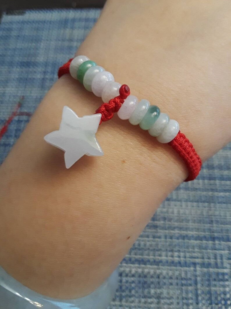 Natural Burmese Jadeite Jade Carved Star Charm and Flat Round Beads Chinese Red String Bracelet緬甸玉雕刻星星幸運紅繩手鍊