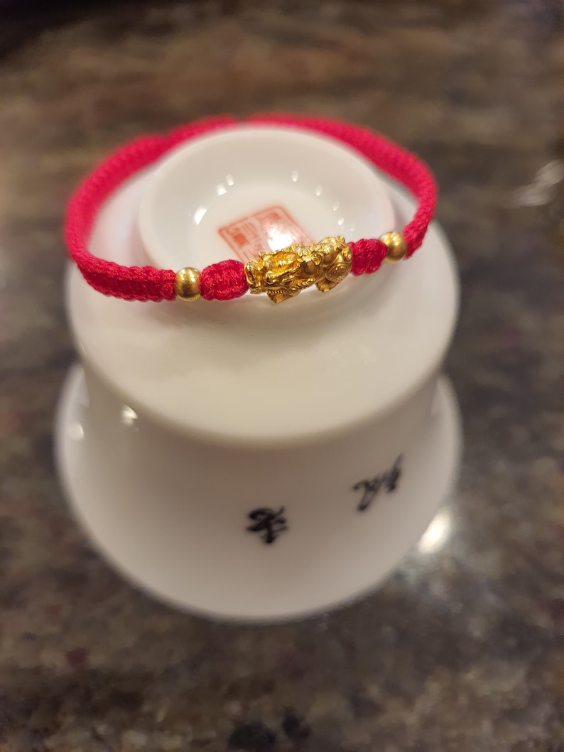 24K Solid Gold Pi Xiu Chinese Red String Bracelet純金轉運紅繩手鍊