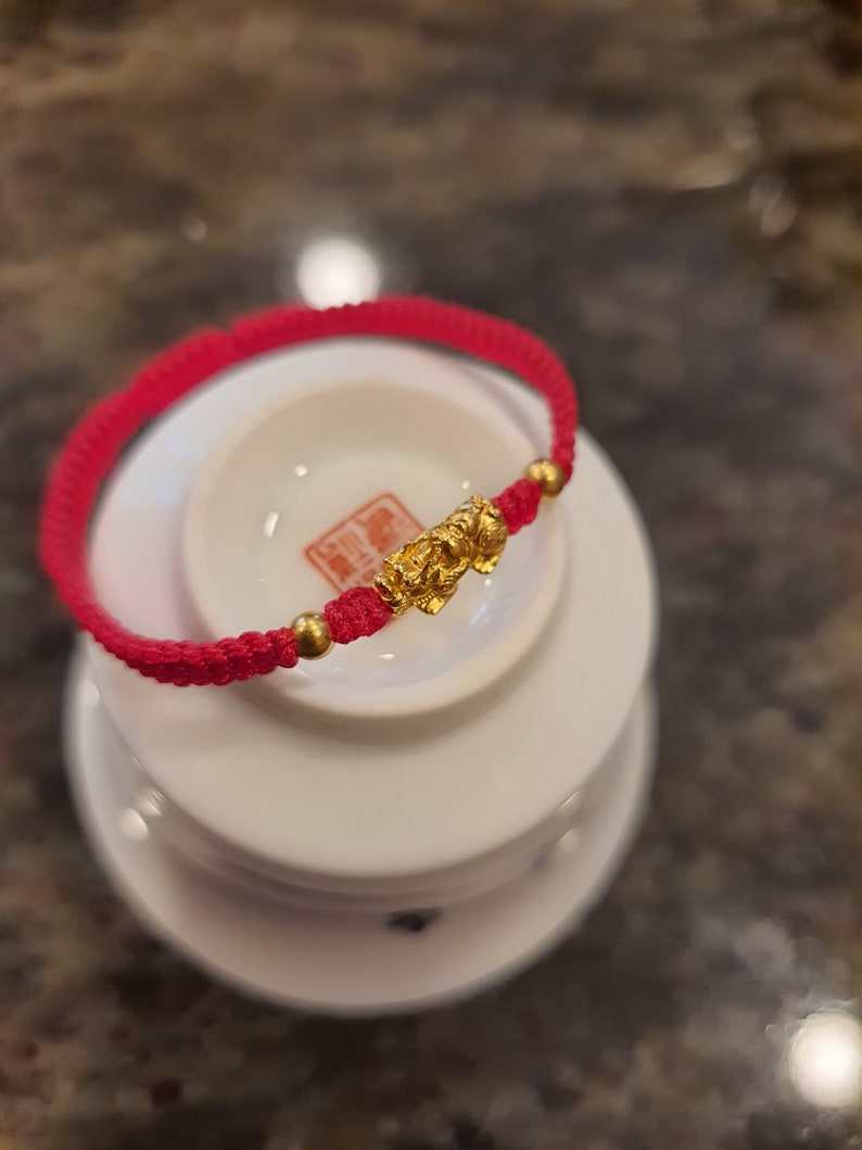 24K Solid Gold Pi Xiu Chinese Red String Bracelet純金轉運紅繩手鍊