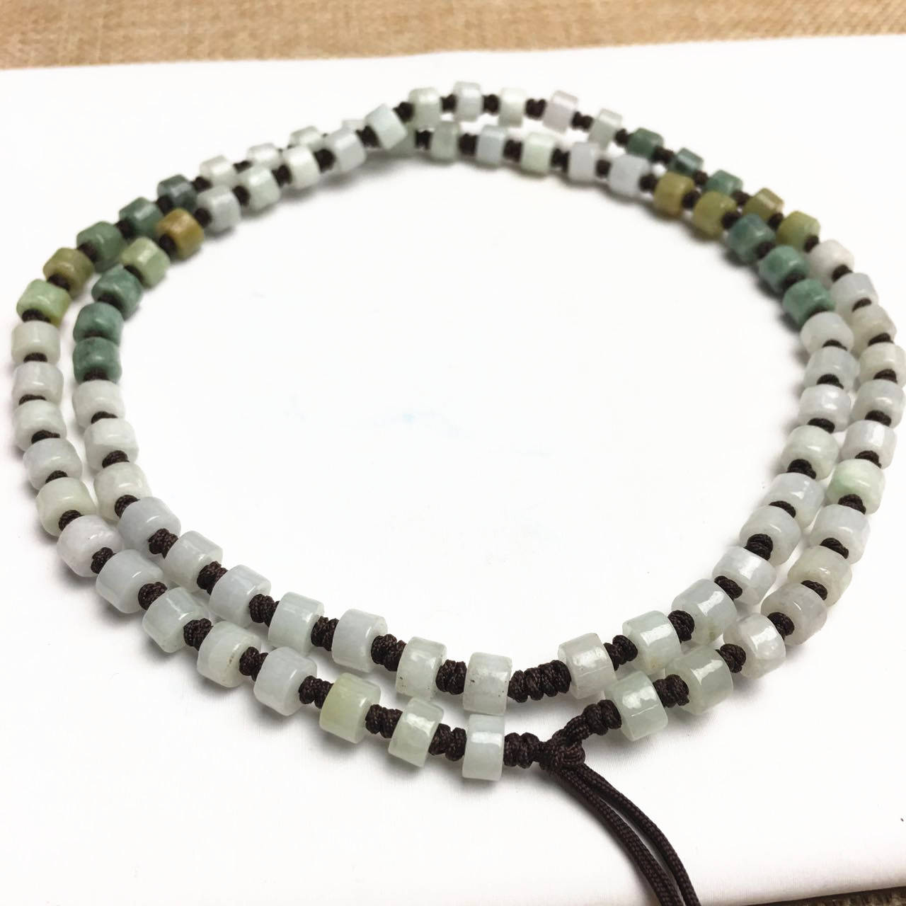 Certificated Grade A Natural Jade et Hand carved Necklace Girl Chain Jadeite Round bead Size：5.5*4mm Green gemstone Burma