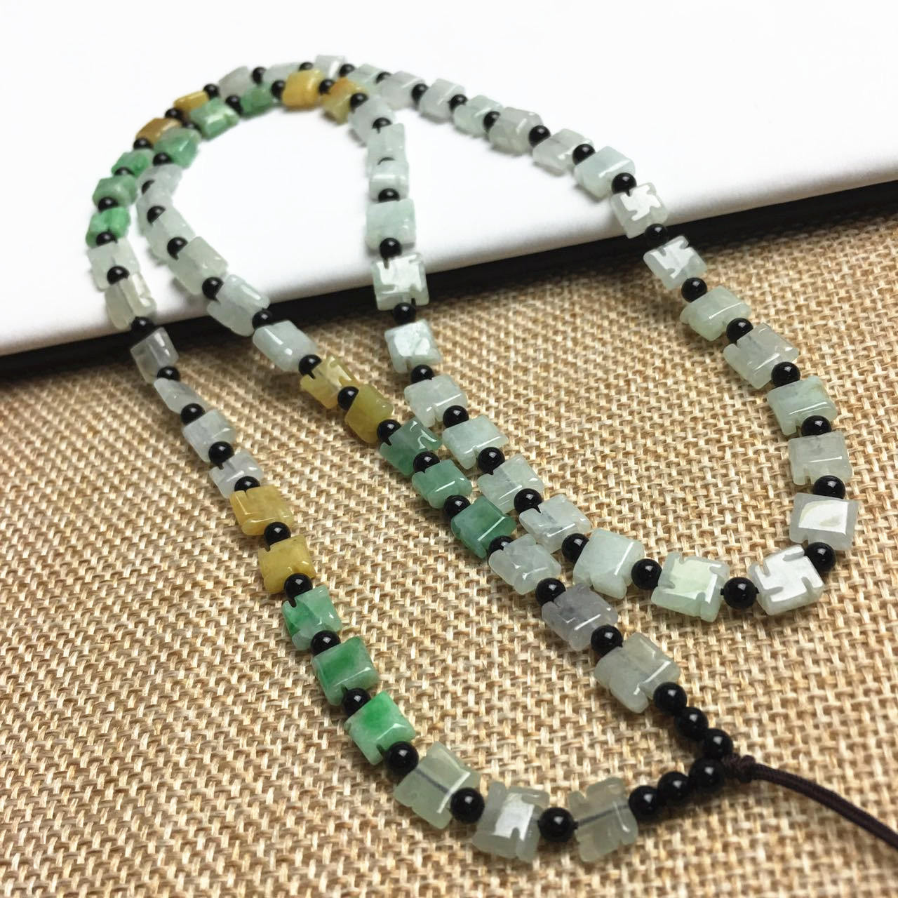 Certificated Grade A Natural Jadeite Black agate Hand carved Necklace Girl Chain Round bead Size:7*7mm Green gemstone Burma 冰种三彩珠链